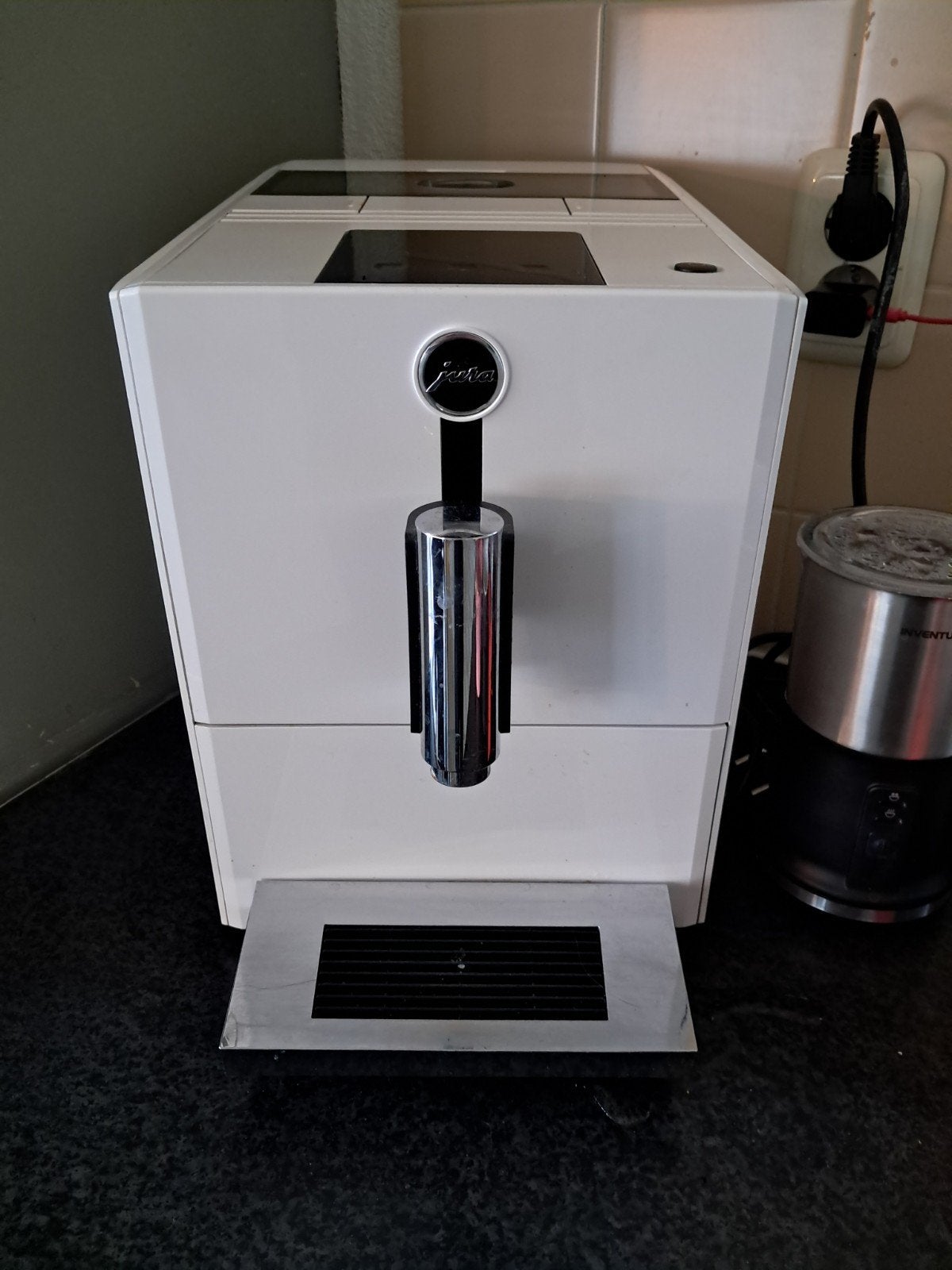 Jura a1 volautomatische koffiemachine, Ophalen, Afneembaar waterreservoir, Koffiebonen, 1 kopje