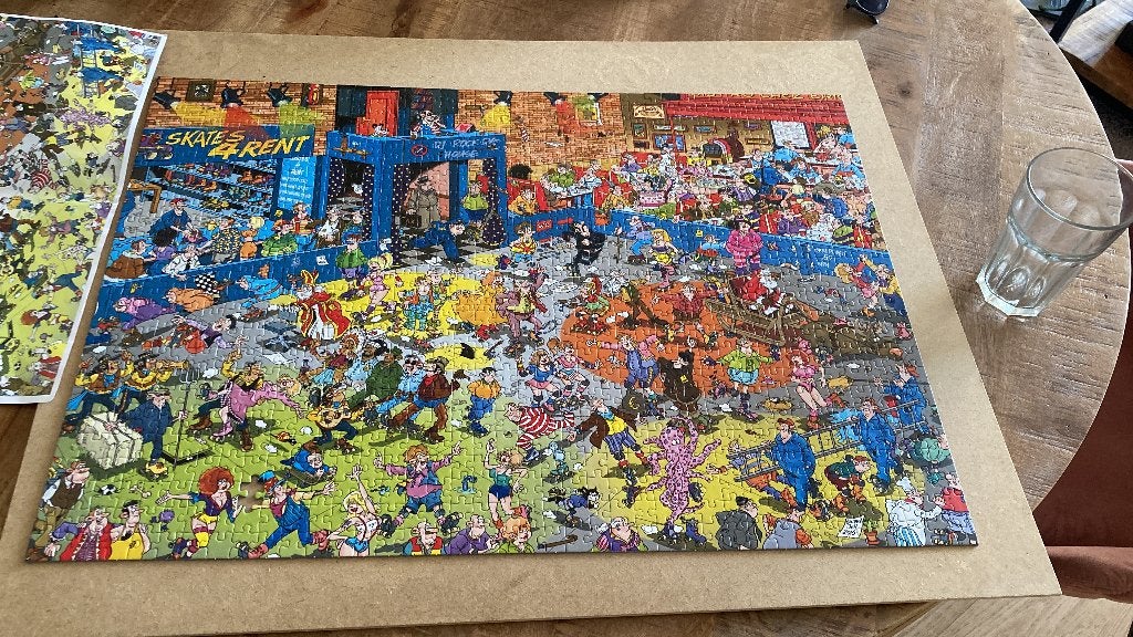 Jan van Haasteren 2 in 1 puzzel van 1000 stukjes, Ophalen of Verzenden, 500 t/m 1500 stukjes, Zo goed als nieuw, Legpuzzel
