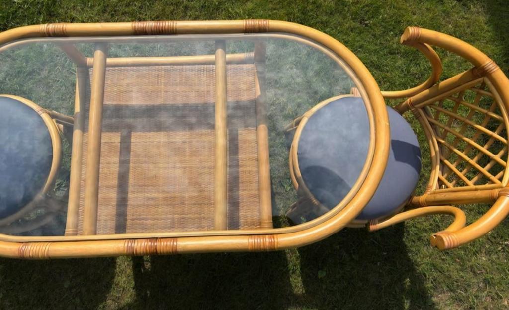Vintage Rotan Bistro Set met Glazen Tafel en Kussens, Ophalen of Verzenden