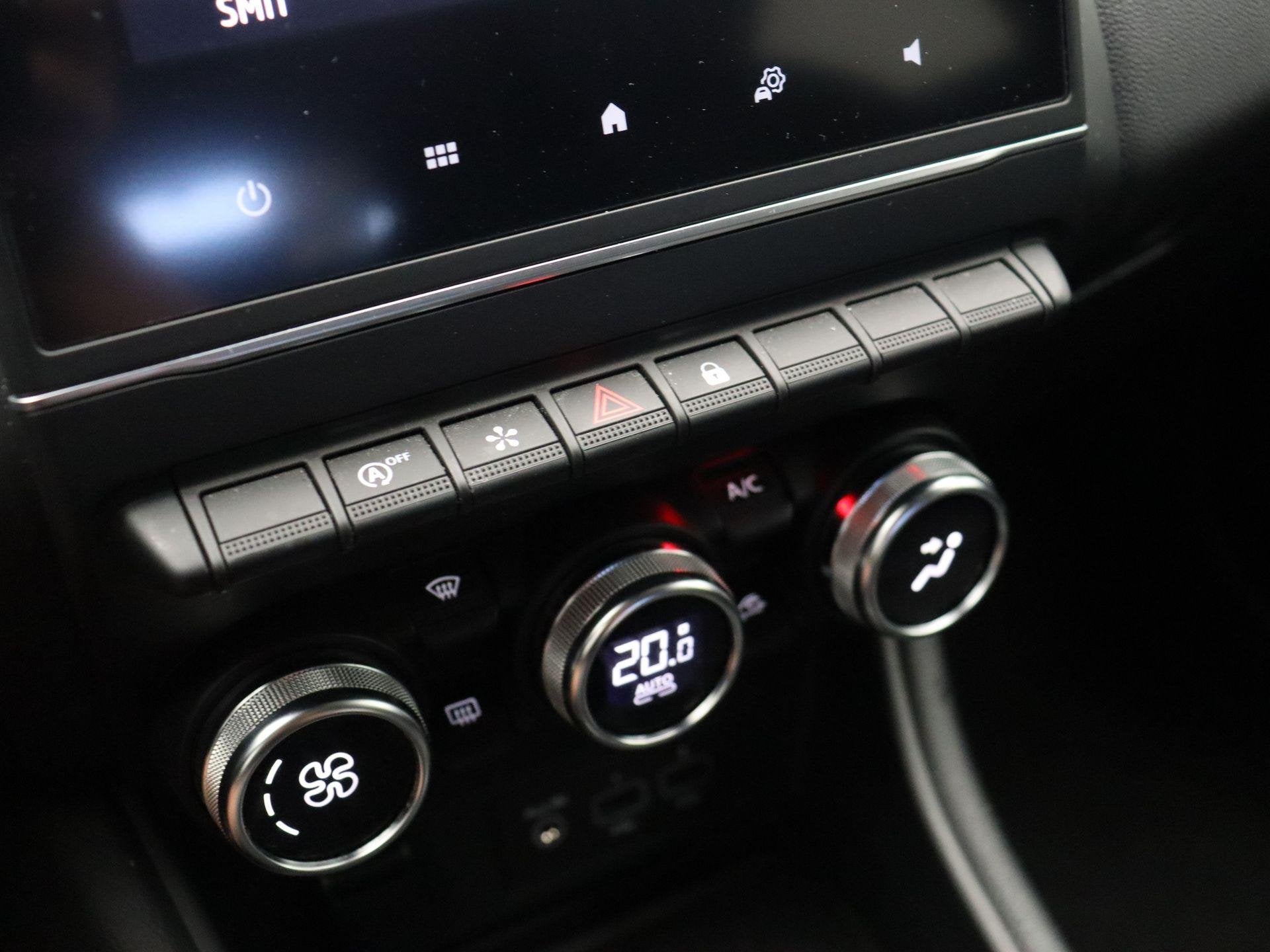 Foto 30 van Renault Captur TCe 100pk Intens | Climate Control | Bose aud