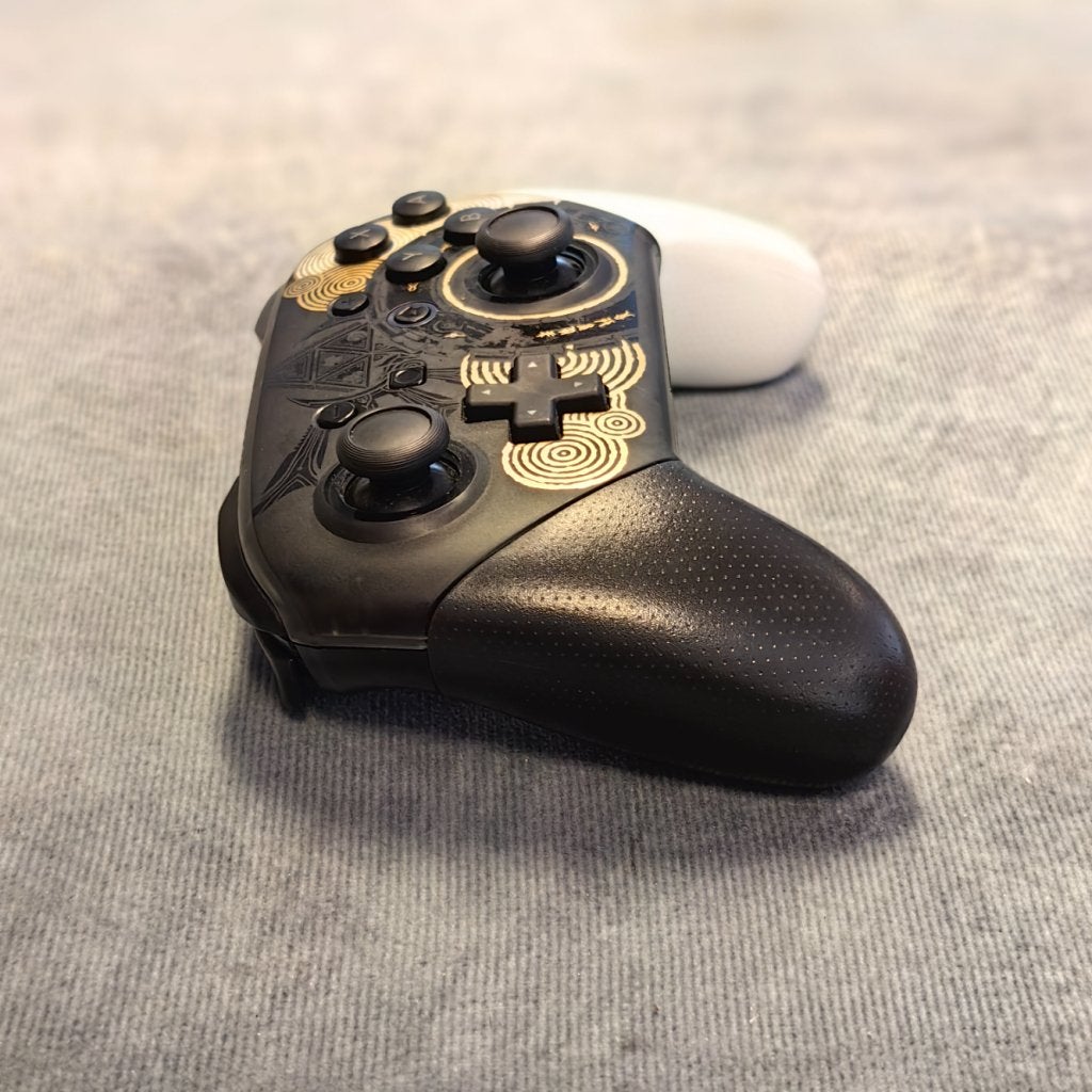 Nintendo Switch Pro Controller Breath of Zelda, Sony, Zo goed als nieuw, Support@sony.com, 1-7-1 Konan, Minato-ku
Tokyo 108-0075
Japan
