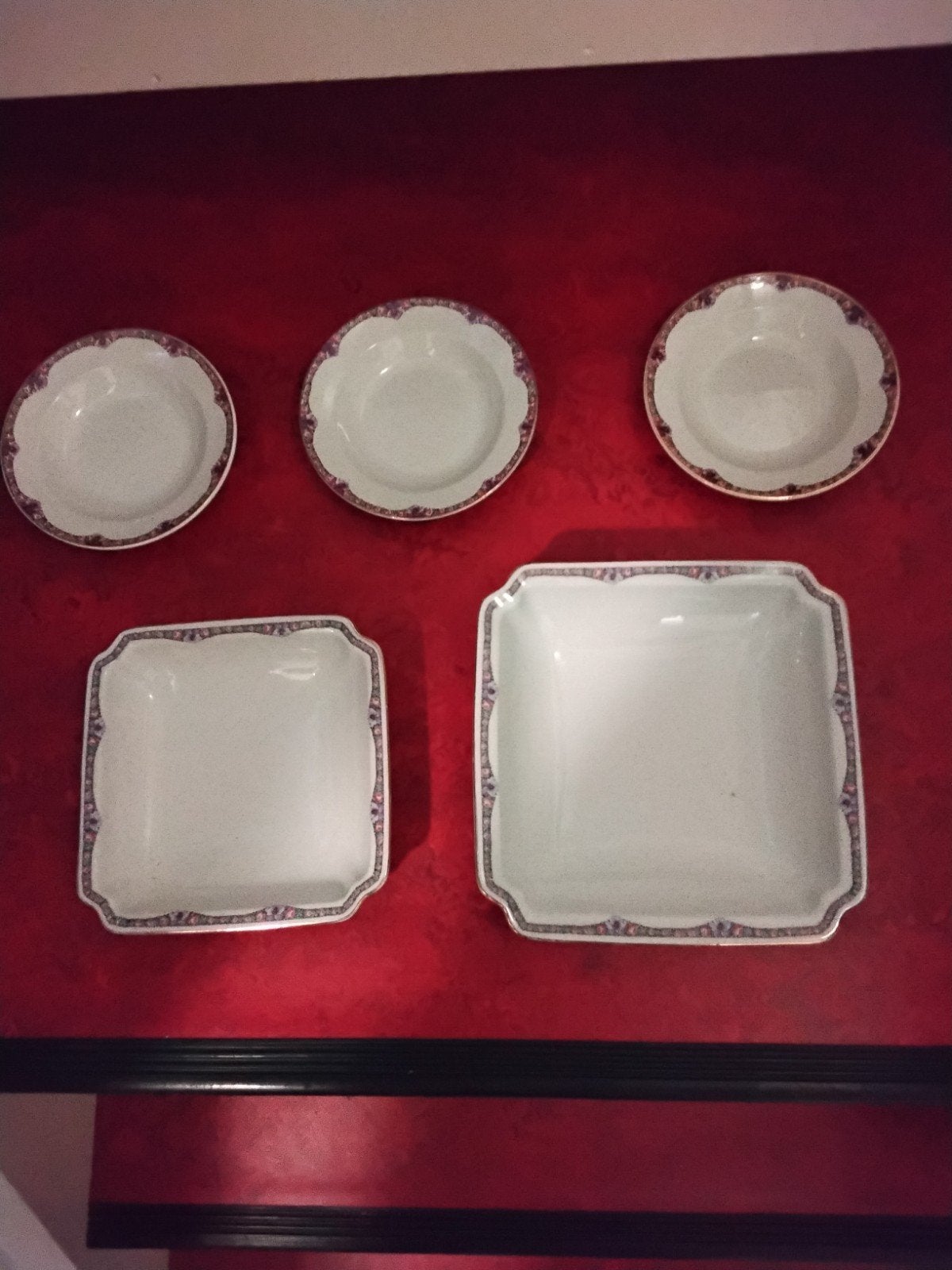 Vintage Servies: Schalen en Borden met Bloemmotief, Gebruikt, Keramiek, Vintage, Ophalen of Verzenden