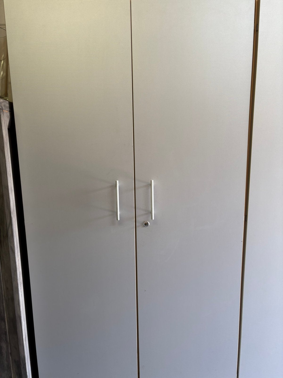 Kasten voor in garage.  2stuks GRATIS, Ophalen, Gebruikt, 50 tot 100 cm, 150 tot 200 cm