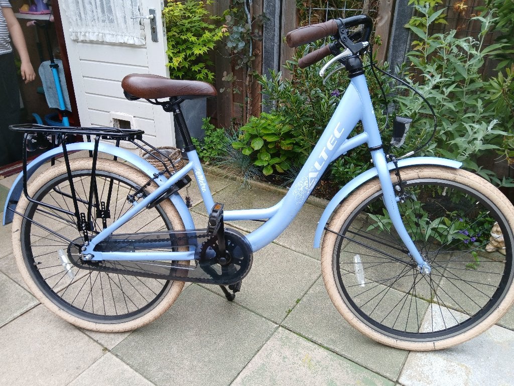 Altec Metro 24 inch Meisjesfiets  (Lichtblauw / Frozen Blue), Fietsen en Brommers, Fietsen | Meisjes, Terugtraprem, Altec, 24 inch