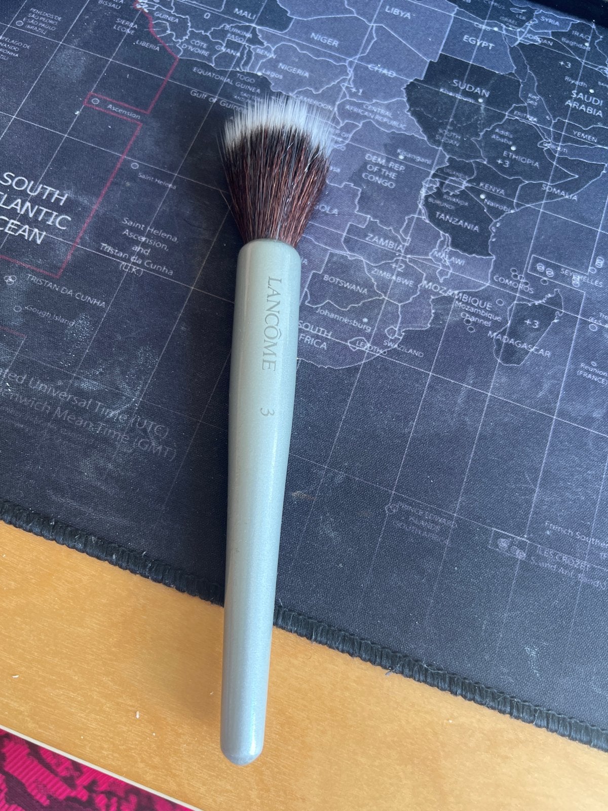 Lancôme make-up kwast - Nieuw, Gehele gezicht, Nieuw, Ophalen of Verzenden, Grijs