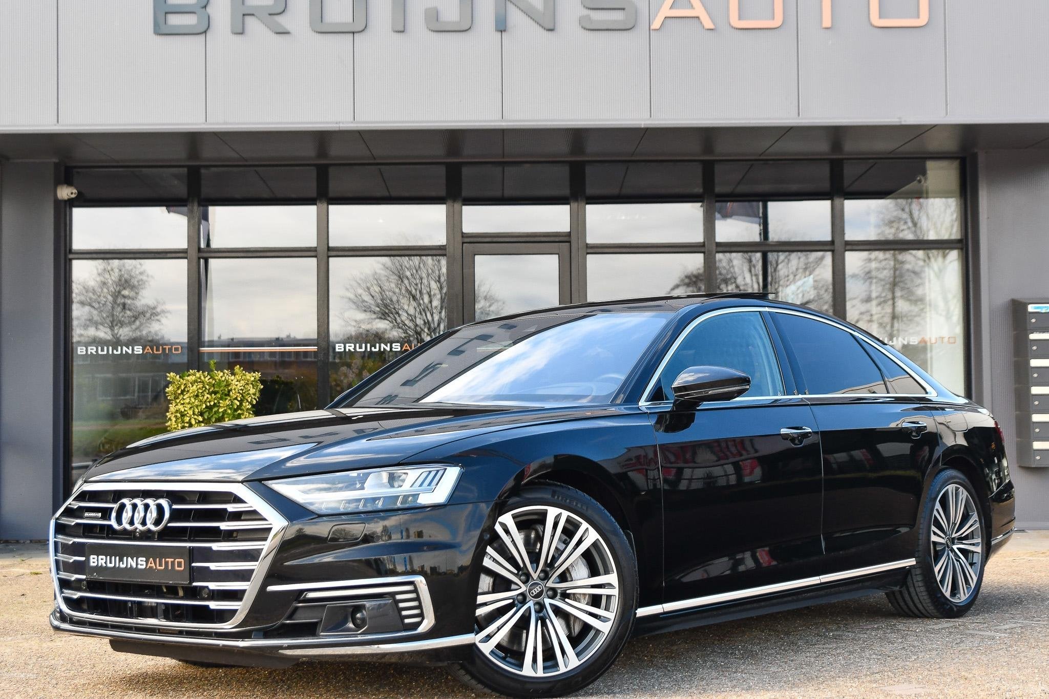 Audi A8 60 TFSI e quattro Pro Line Plus |Pano|B&O|Head-up|, Auto's, Automaat, 14 kWh, 2995 cc, Zwart
