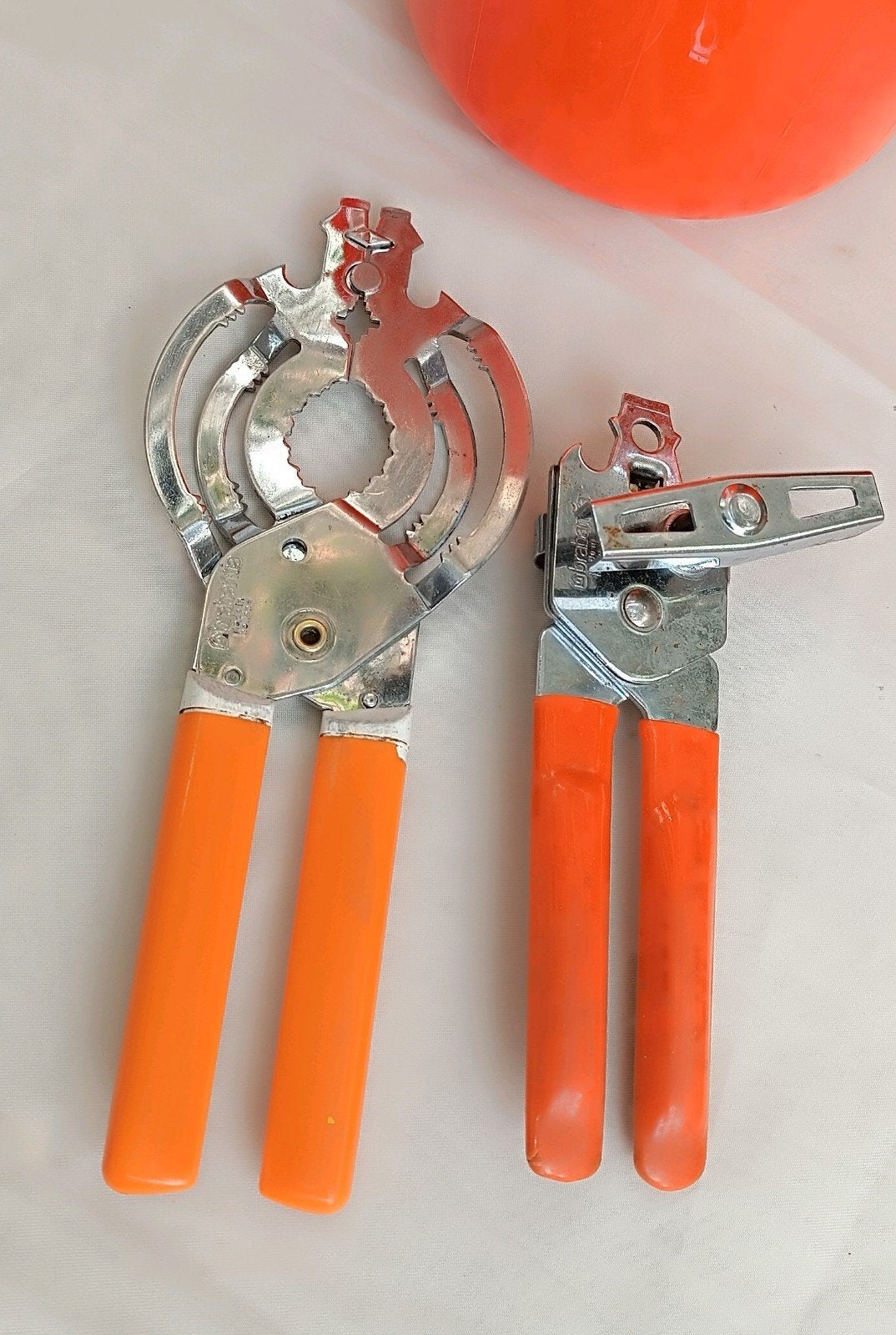 Vintage Brabantia Allesopener & Blikopener | Jaren 70 Oranje, Ophalen of Verzenden, Metaal, Brabantia, Oranje