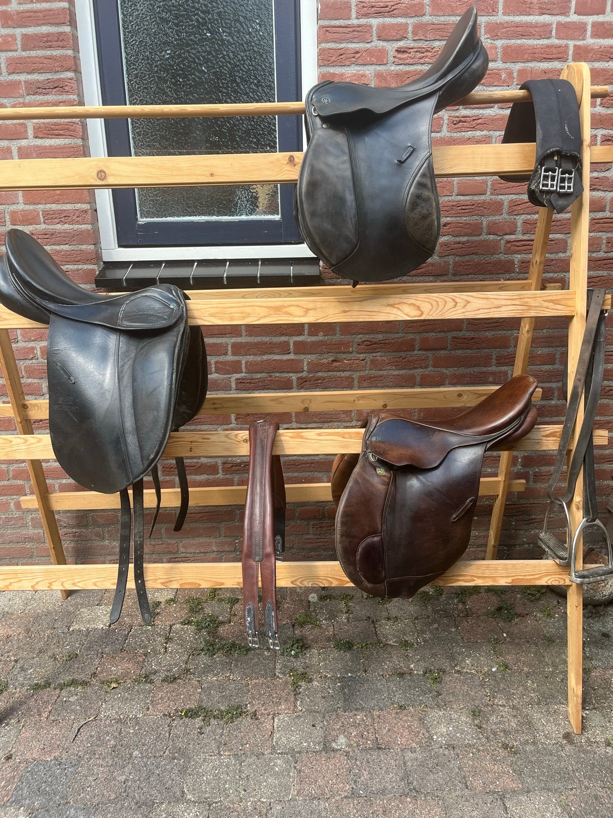 Paarden zadels, Ophalen, Gebruikt
