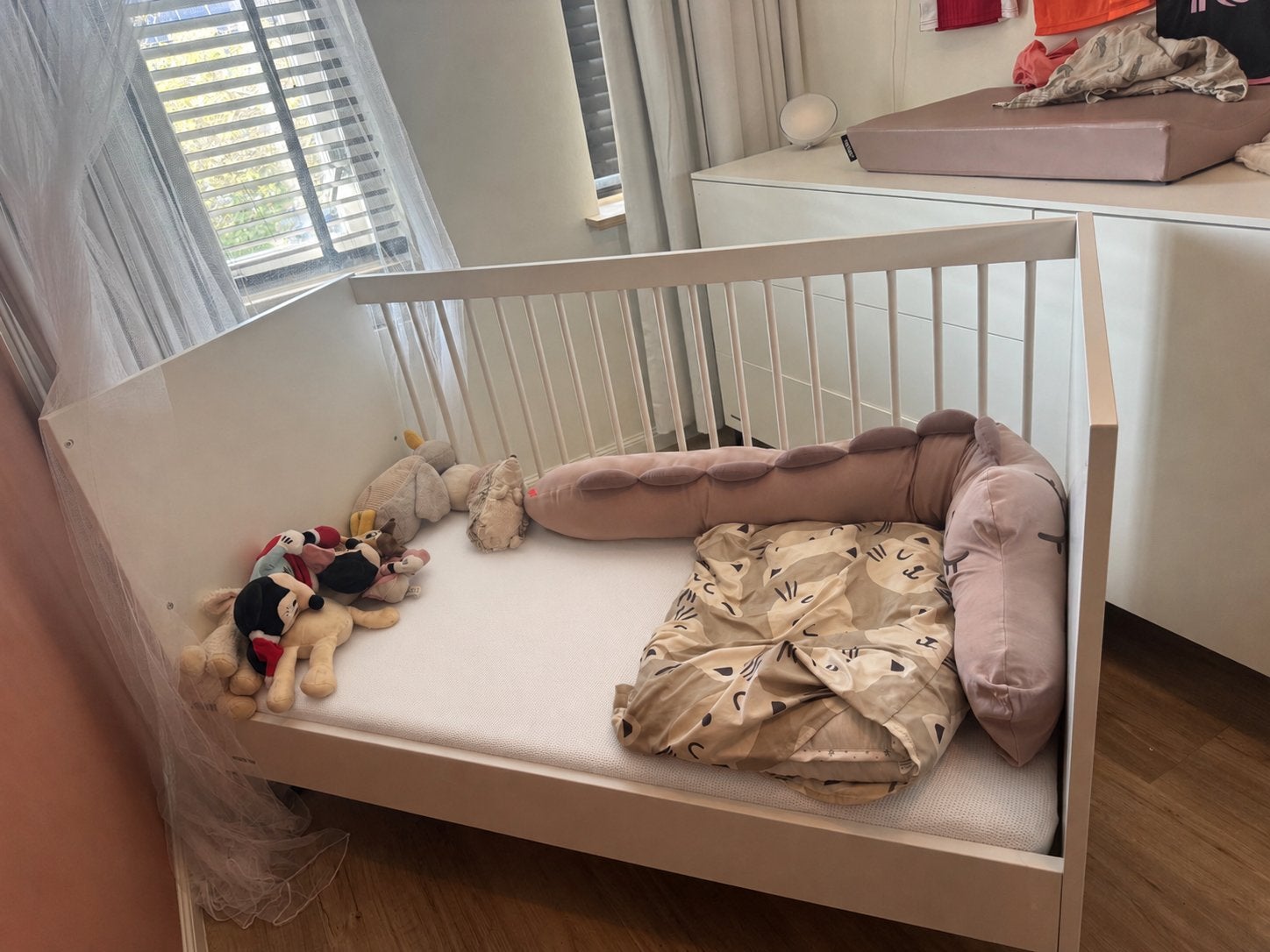 Kidsmill ledikant / peuterbed incl. matras en lattenbodem, Ophalen, Gebruikt, 70 tot 85 cm, 140 tot 160 cm