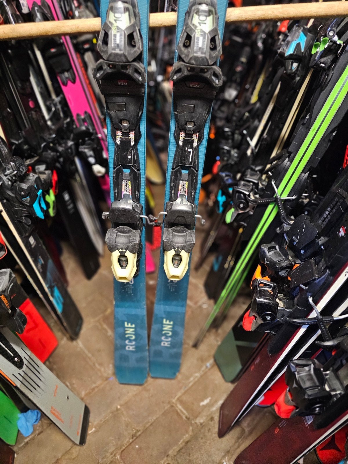 166cm FISCHER RC ONE 78 CARVE SKIS, Sport en Fitness, 160 tot 180 cm, Fischer, Ophalen of Verzenden, Zo goed als nieuw