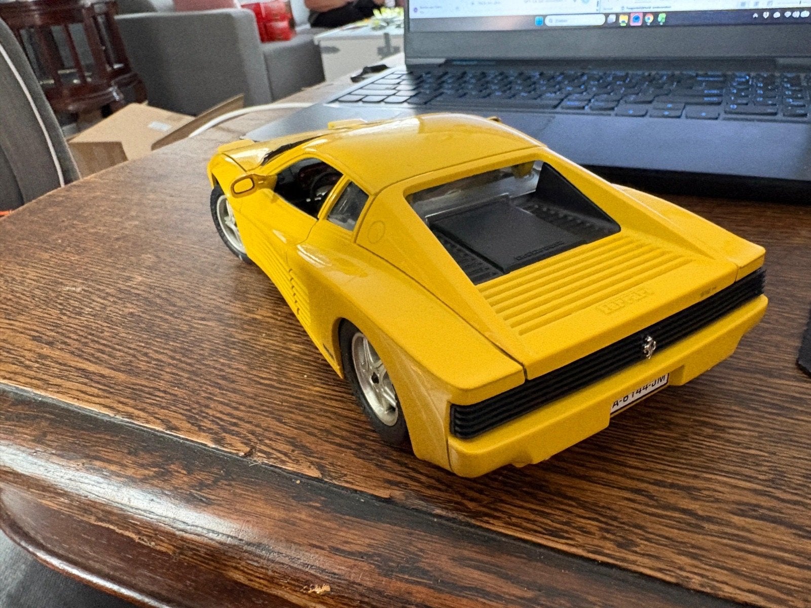 Ferrari 512 TR Testarossa 1991 schaalmodel 1/18, Verzenden, Zo goed als nieuw, Auto, Overige merken