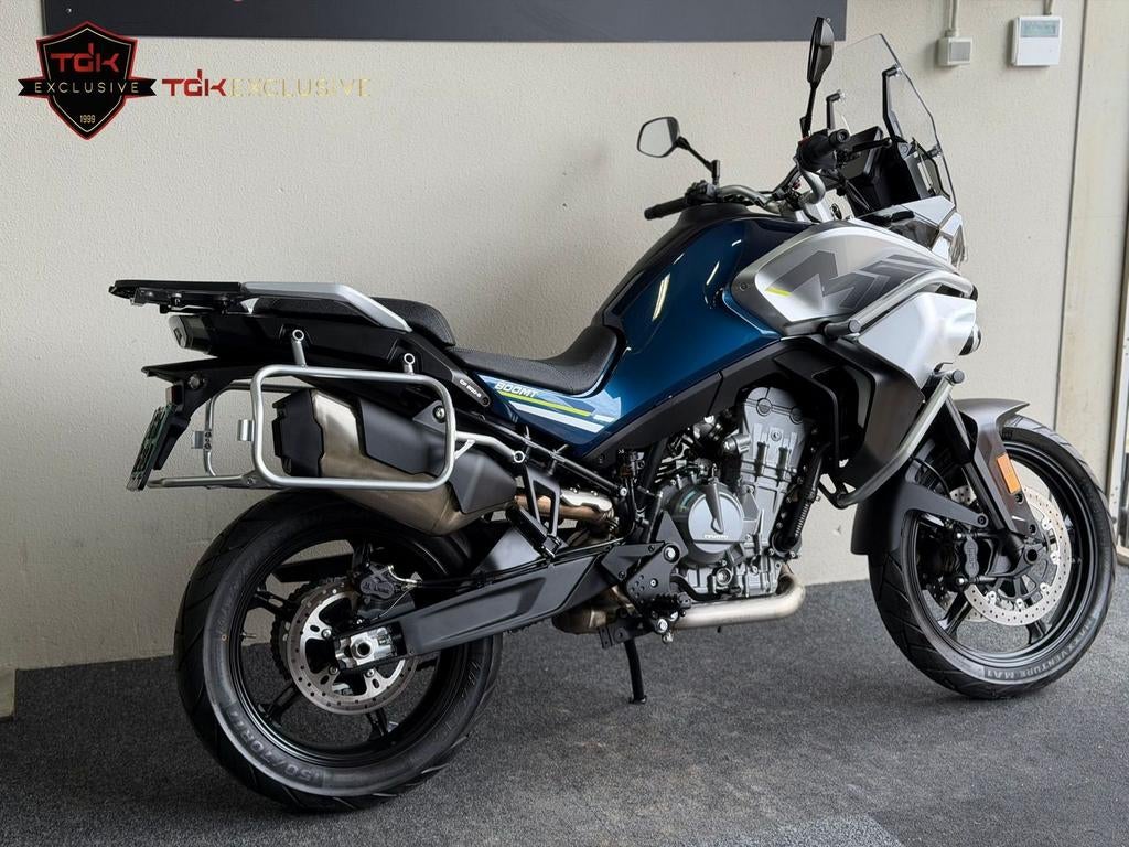 CFMOTO 800MT SPORT NIEUWSTAAT 1.696 KM 2024 CF MOTO 800 MT, 2 cilinders, Bedrijf, Meer dan 35 kW, Toermotor