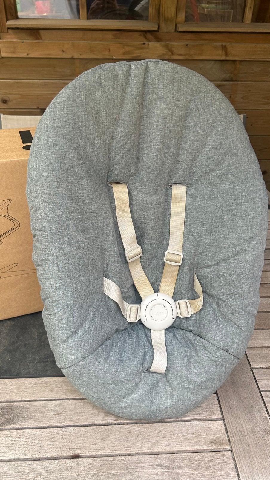 Babyzitje Stokke Nomi, Kinderen en Baby's, Kinderstoelen, Ophalen of Verzenden, Gebruikt, Meegroeistoel, Aanschuifbaar