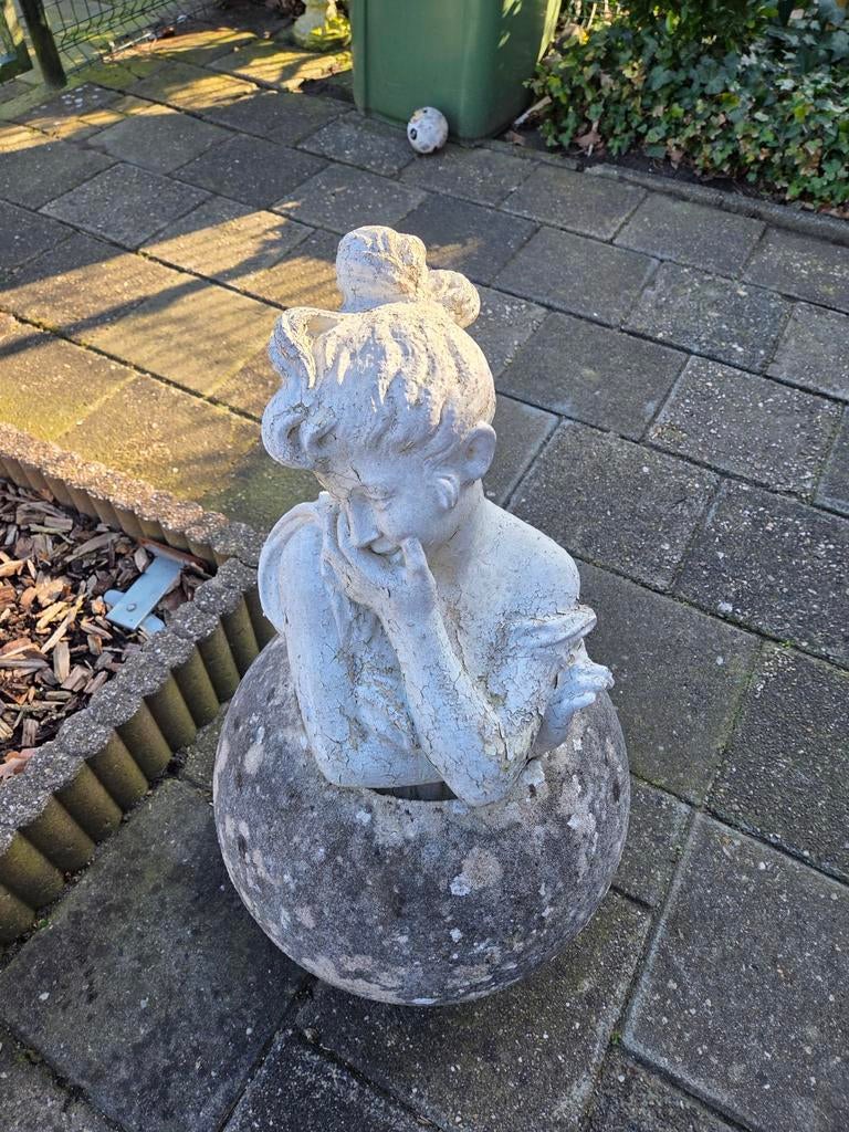 Diverse Tuinbeelden: Meisje, Kabouter, Schaap, Duif, Tuin en Terras, Tuinbeelden, Gebruikt, Mensenbeeld, Beton, Ophalen