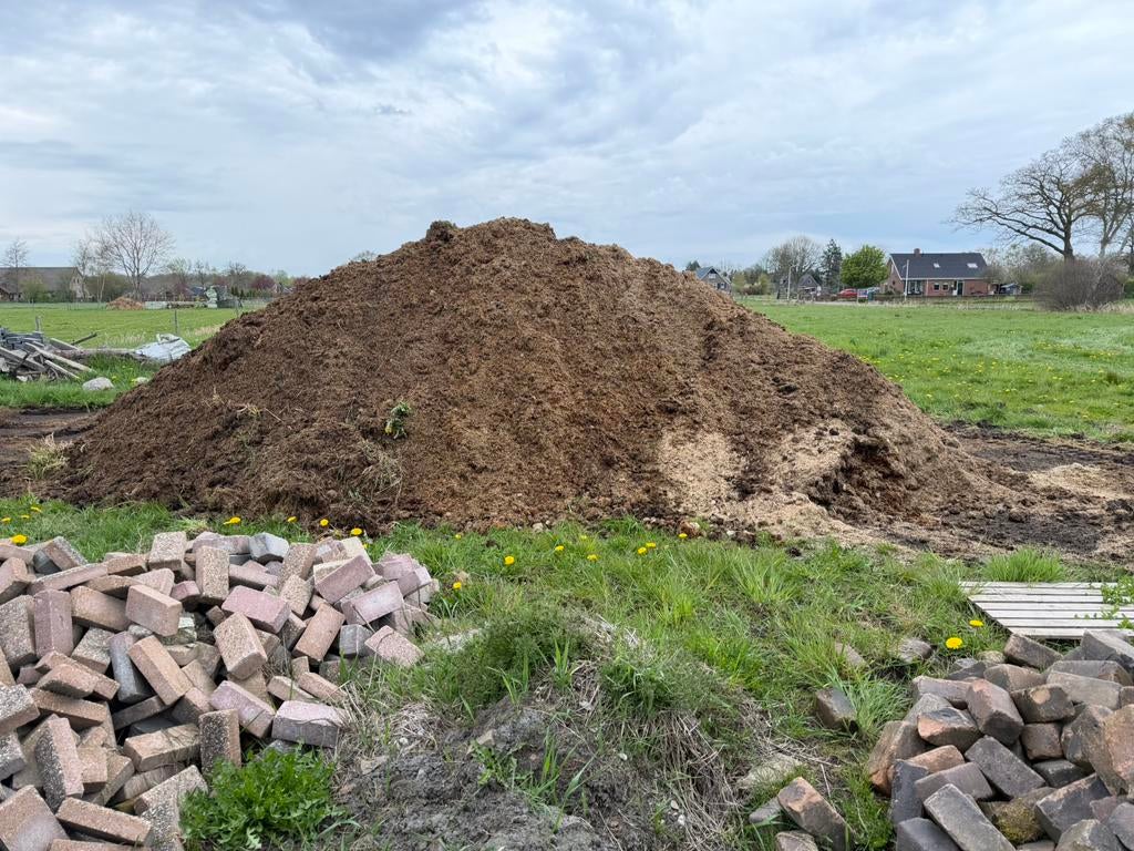 Gratis stalmest paarden met vlas, Ophalen