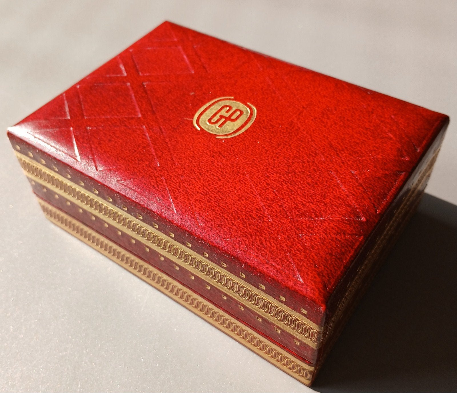 Vintage Girard-Perregaux Horlogedoos - Rood met Goud, Overige merken, Overige materialen, Polshorloge, 1960 of later
