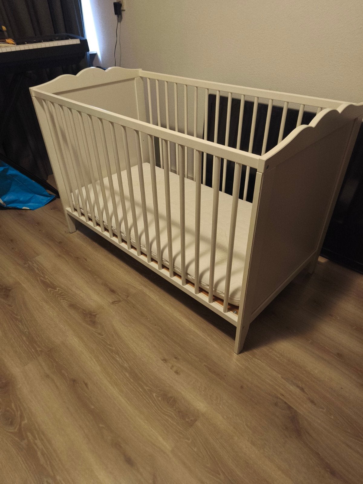 Ikea Smagora ledikant met Aerosleep matras uitwasbare hoes, Ophalen, Zo goed als nieuw, Ledikant