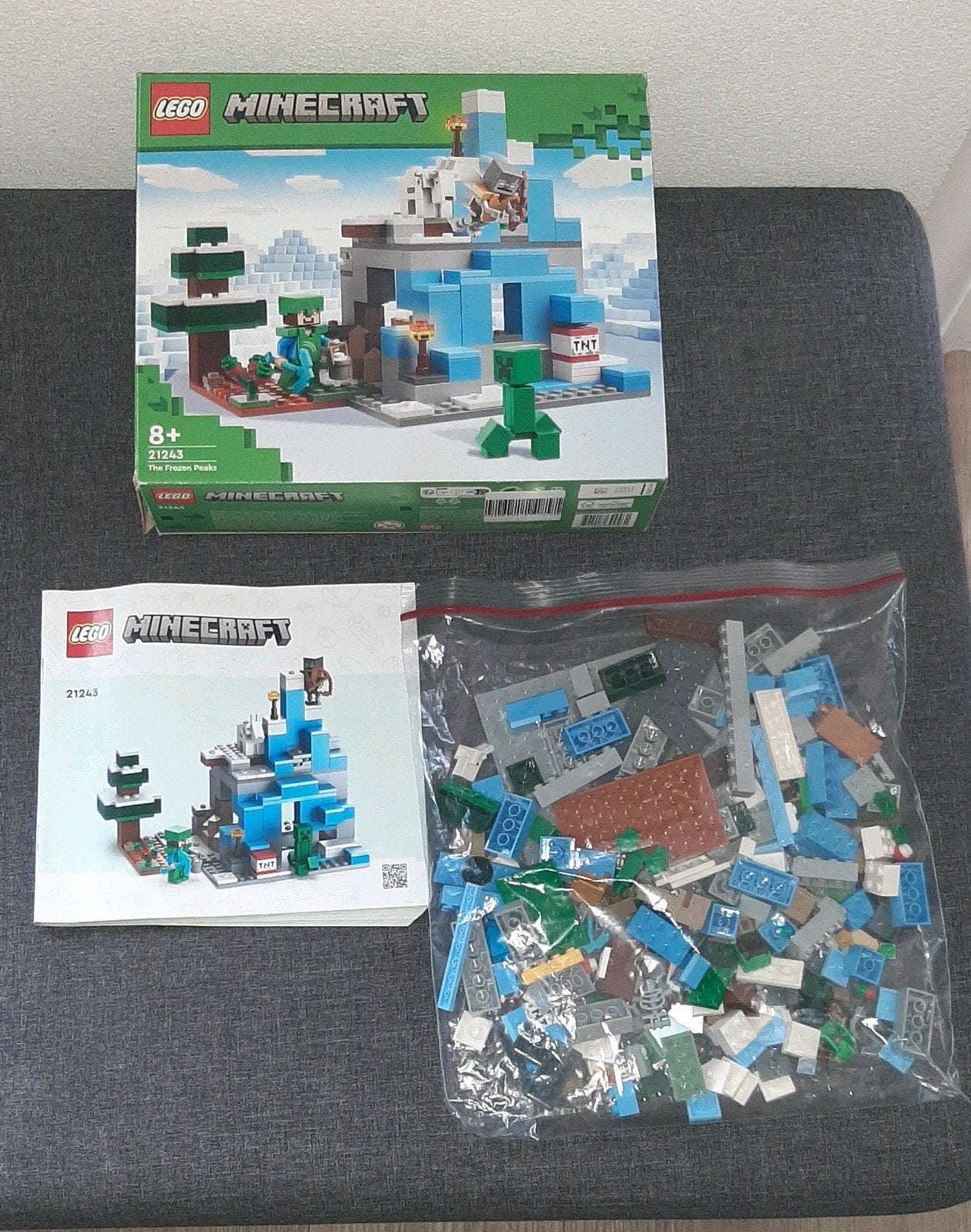Lego Minecraft 21243 The Frozen Peaks, Inclusief instructies, Minecraft, Lego, Ophalen of Verzenden