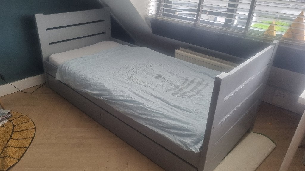 Kinderbed GRATIS AFHALEN VANDAAG!!, Ophalen, 90 cm, Eenpersoons, Zo goed als nieuw