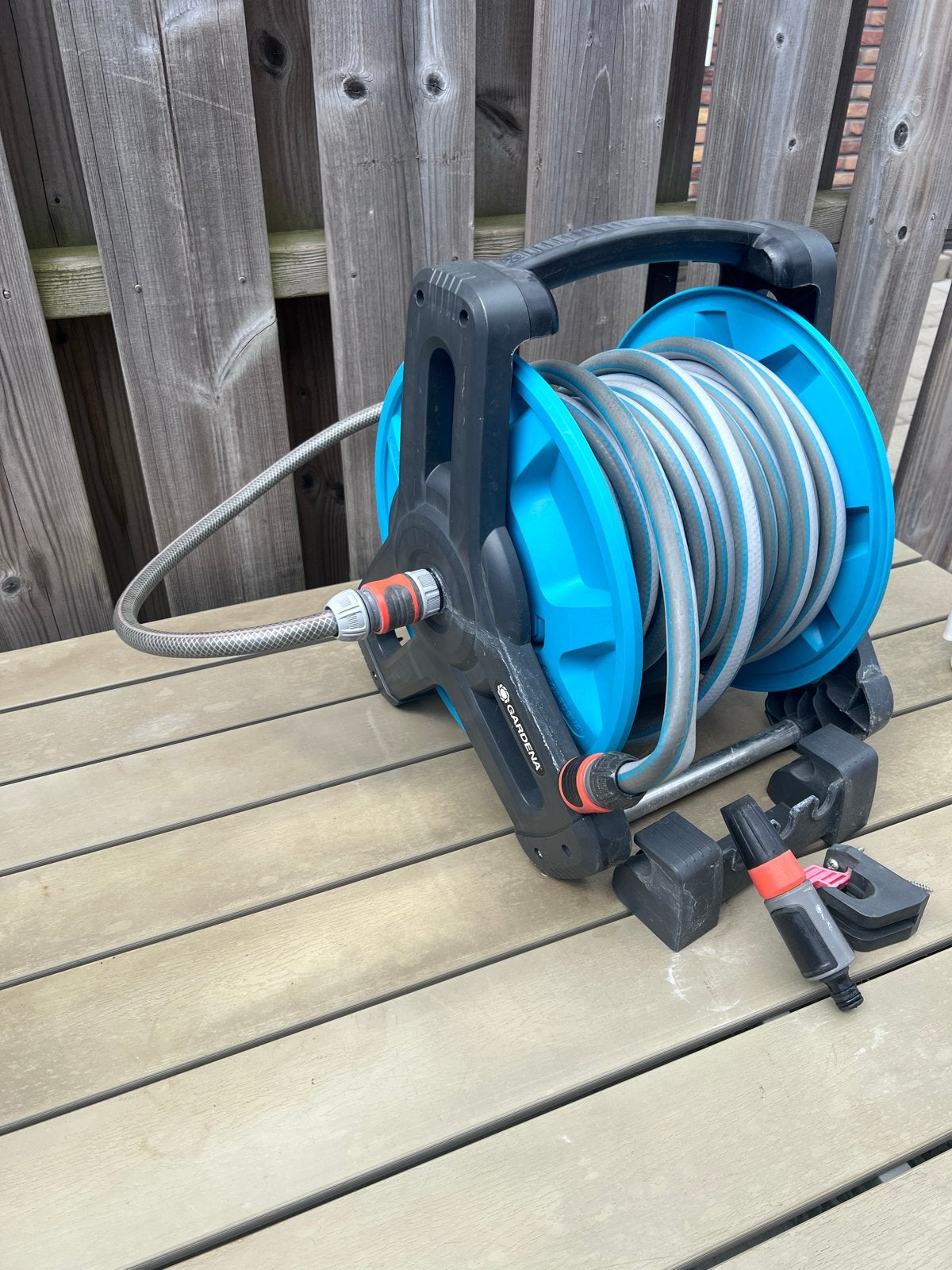 Gardena Tuinslanghaspel met slang - Zo goed als nieuw, Tuin en Terras, Ophalen, Zo goed als nieuw, Tuinslanghaspel