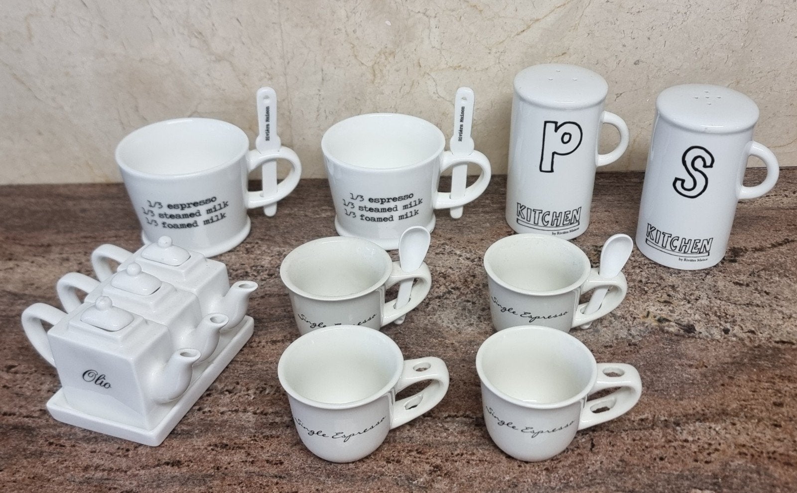Riviera Maison servies, Overige typen, Ophalen of Verzenden, Zo goed als nieuw, Steen/keramiek