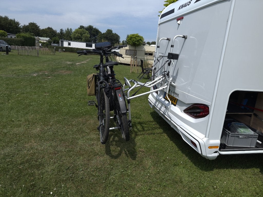Fietsendrager camper, Gebruikt, 2 fietsen, Elektrische fiets, Achterklepdrager