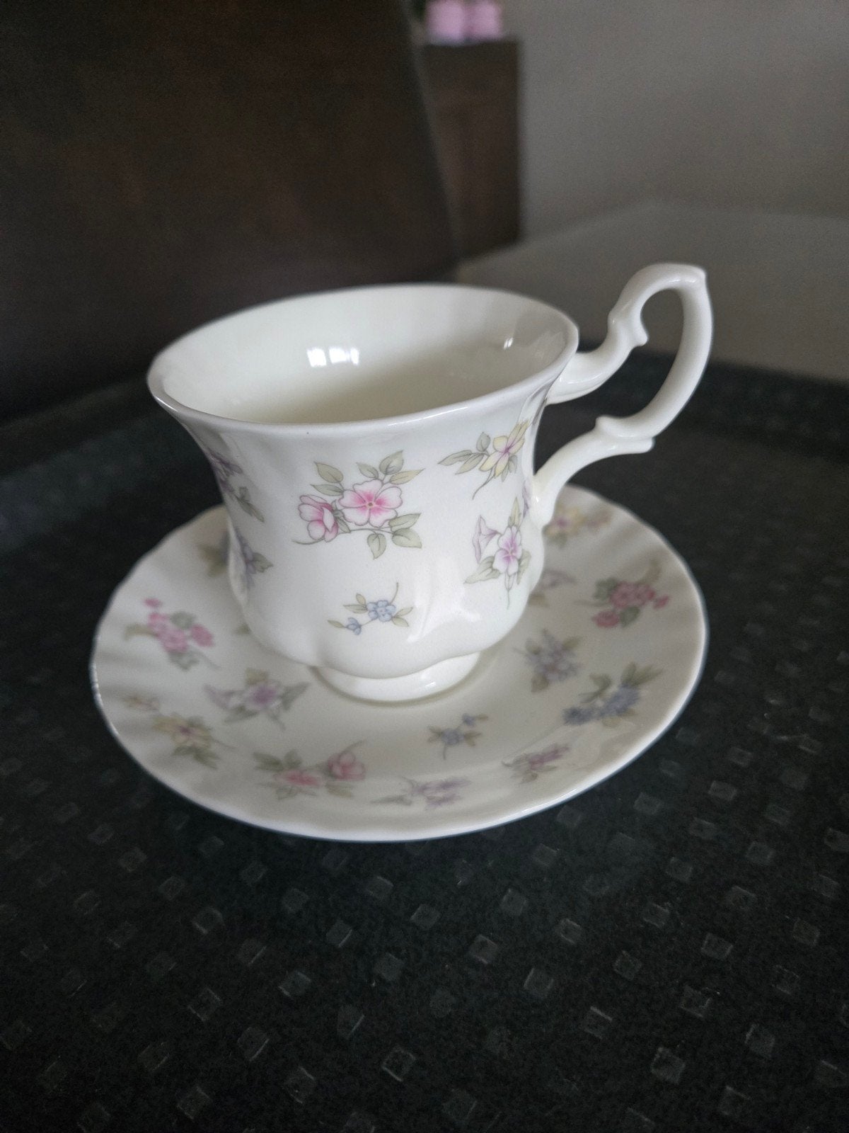 Royal Albert Bone China Cherish kop en schotel, dames., Ophalen of Verzenden