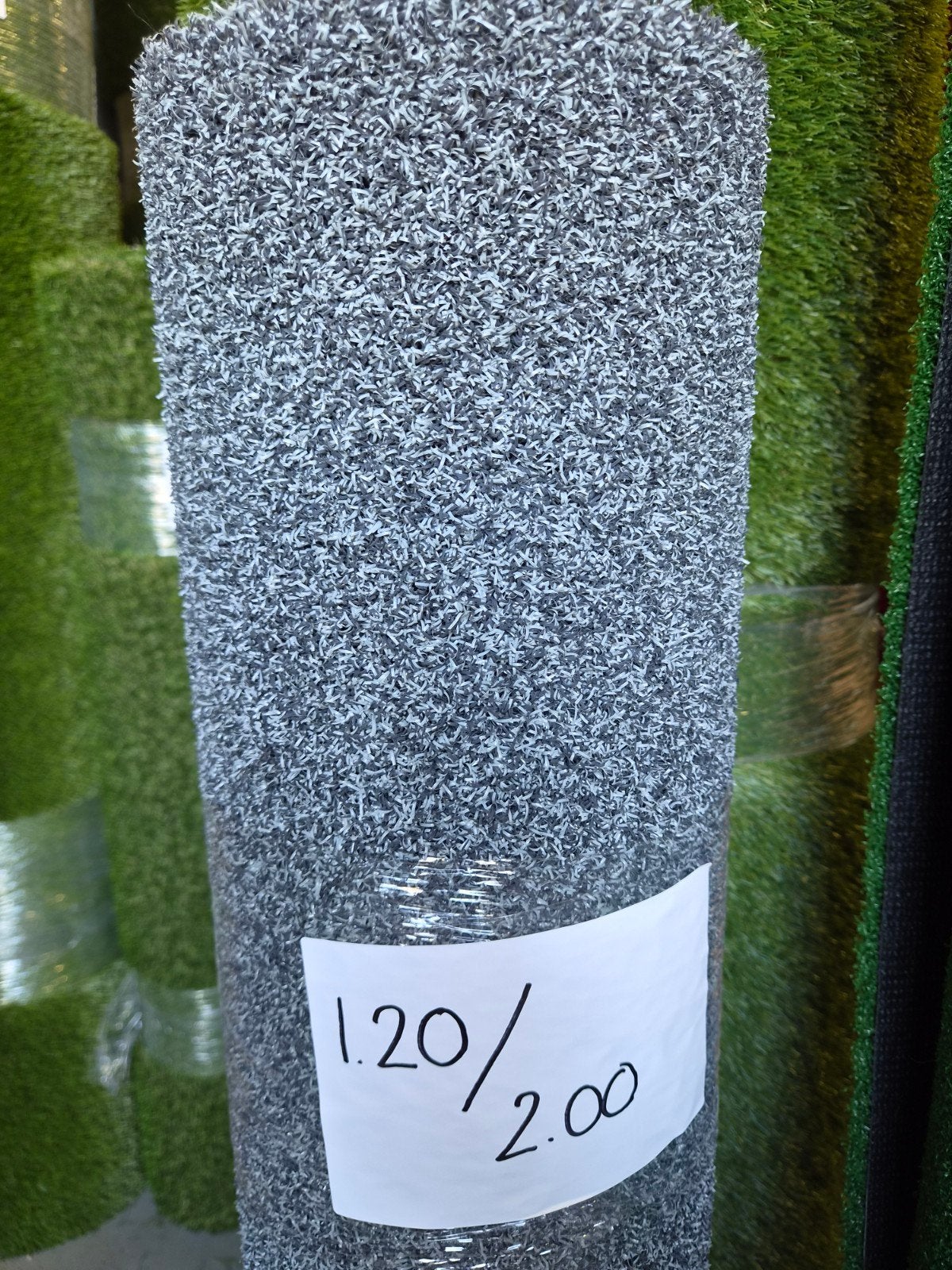 restant grijs kunstgras coupon 1cm dik 1.20 x 2.00 ( 2.4m2), Tuin en Terras, Gras en Kunstgras, Ophalen of Verzenden, Nieuw, 20 m² of meer