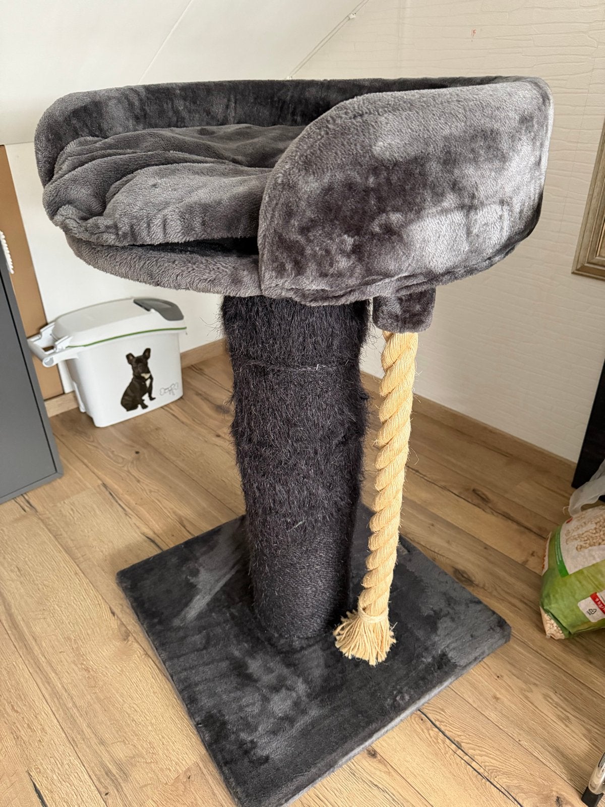Krabpaal met grote mand (voor katery of erbij), Ophalen of Verzenden, Gebruikt, Krabpaal
