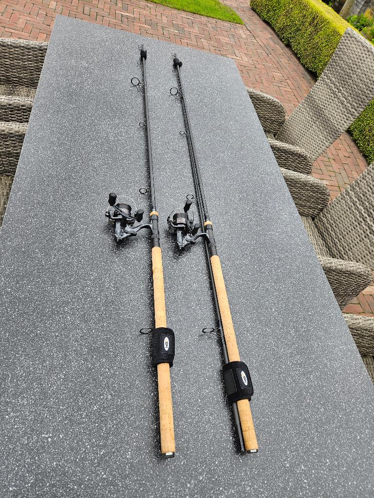 2x Daiwa Windcast Deadbait + Shimano DL4000FB baitrunners, Watersport en Boten, Ophalen, Zo goed als nieuw, Complete set
