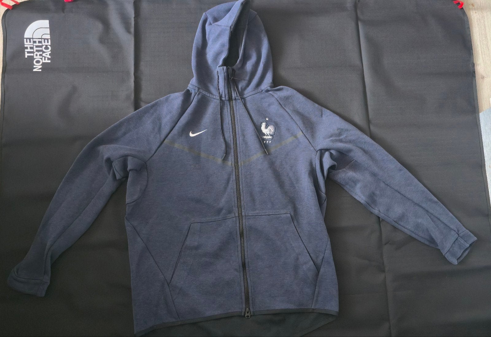 NIKE TECH FLEECE VEST FFF FRANCE MAAT XL, Ophalen of Verzenden, Zo goed als nieuw, Maat 56/58 (XL), Blauw