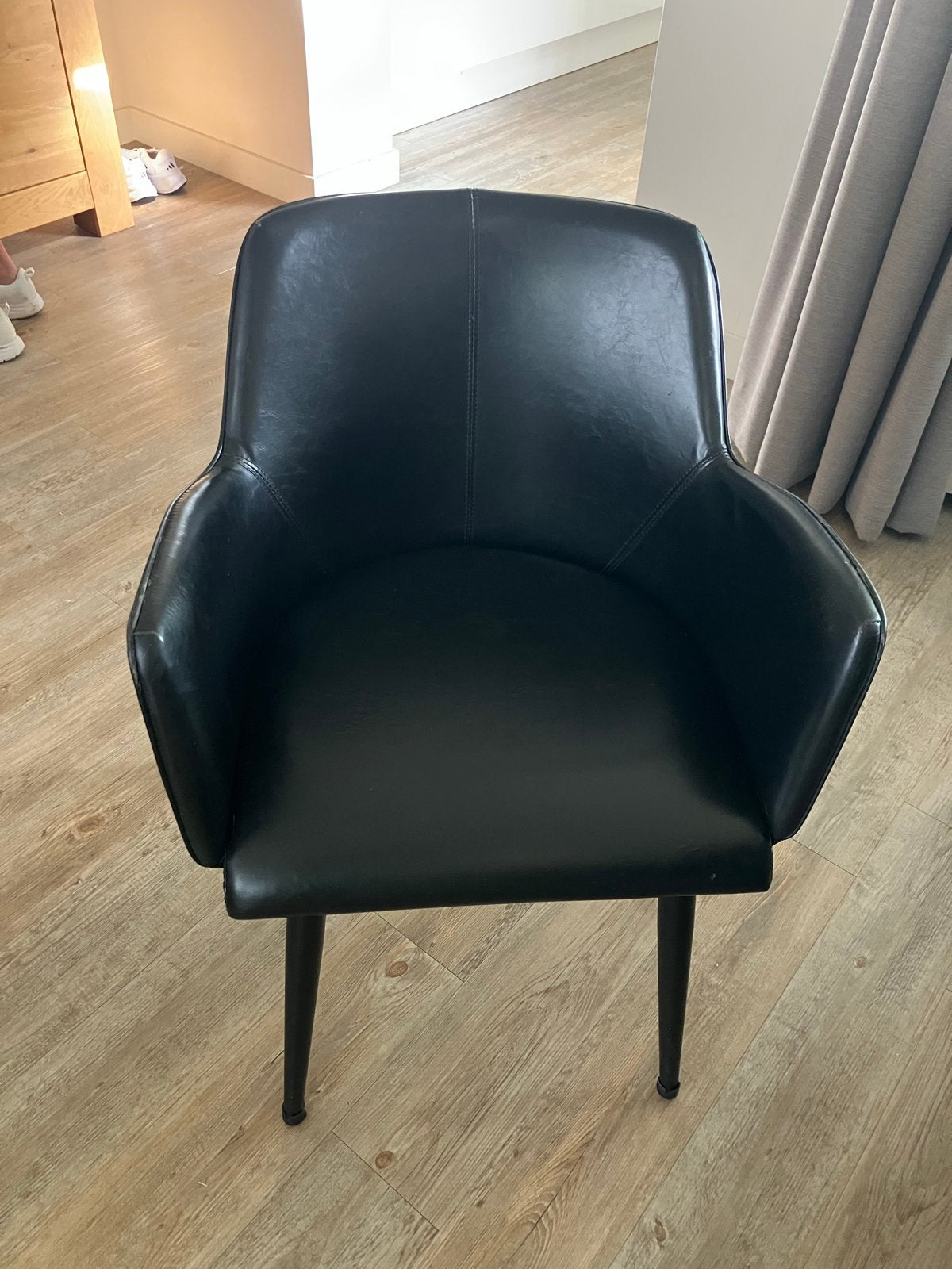 6 Zwarte eetkamerstoel met armleuningen, Huis en Inrichting, Stoelen, Ophalen, Kunststof, Gebruikt, Zwart