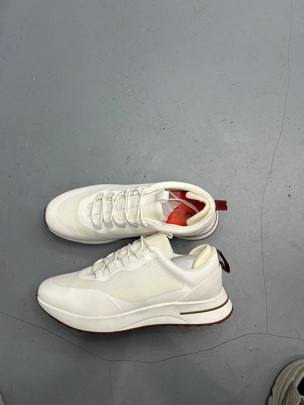 Loro piana maat 42- Zo goed als nieuw, Kleding | Dames, Ophalen of Verzenden, Zo goed als nieuw, Wit, Sneakers of Gympen