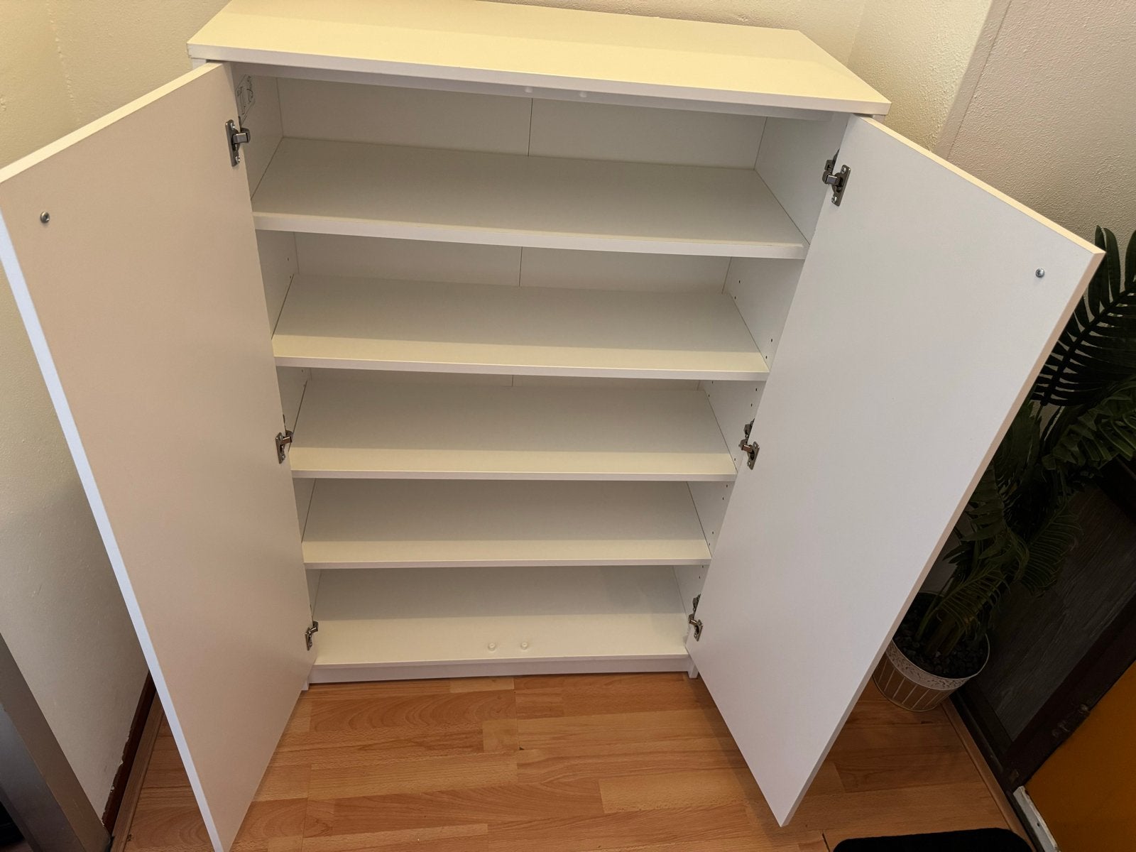 Witte schoenenkast met 2 deuren, 5 planken en spiegel, Huis en Inrichting, Kasten | Schoenenkasten, Ophalen of Verzenden, Gebruikt