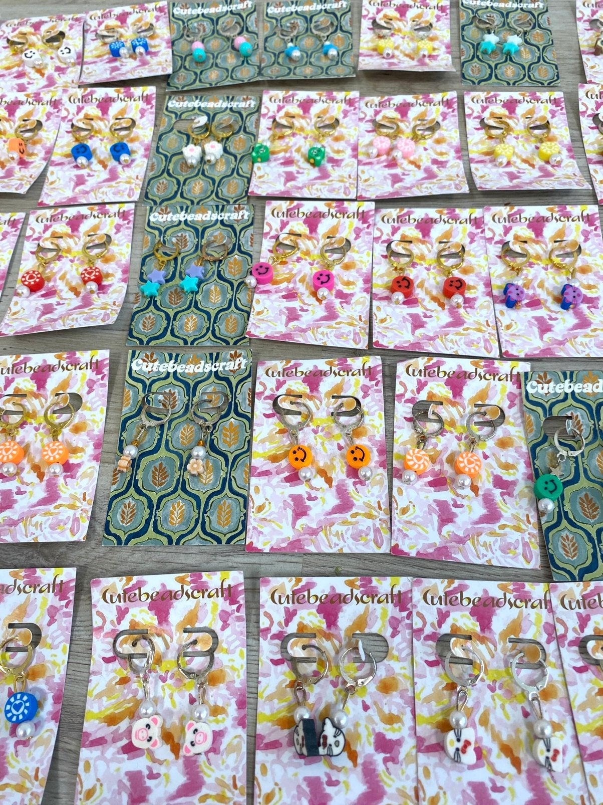 Restpartij kleurrijke oorbellen (goud & zilver), Hobby en Vrije tijd, Scrapbooking, Ophalen of Verzenden, Nieuw