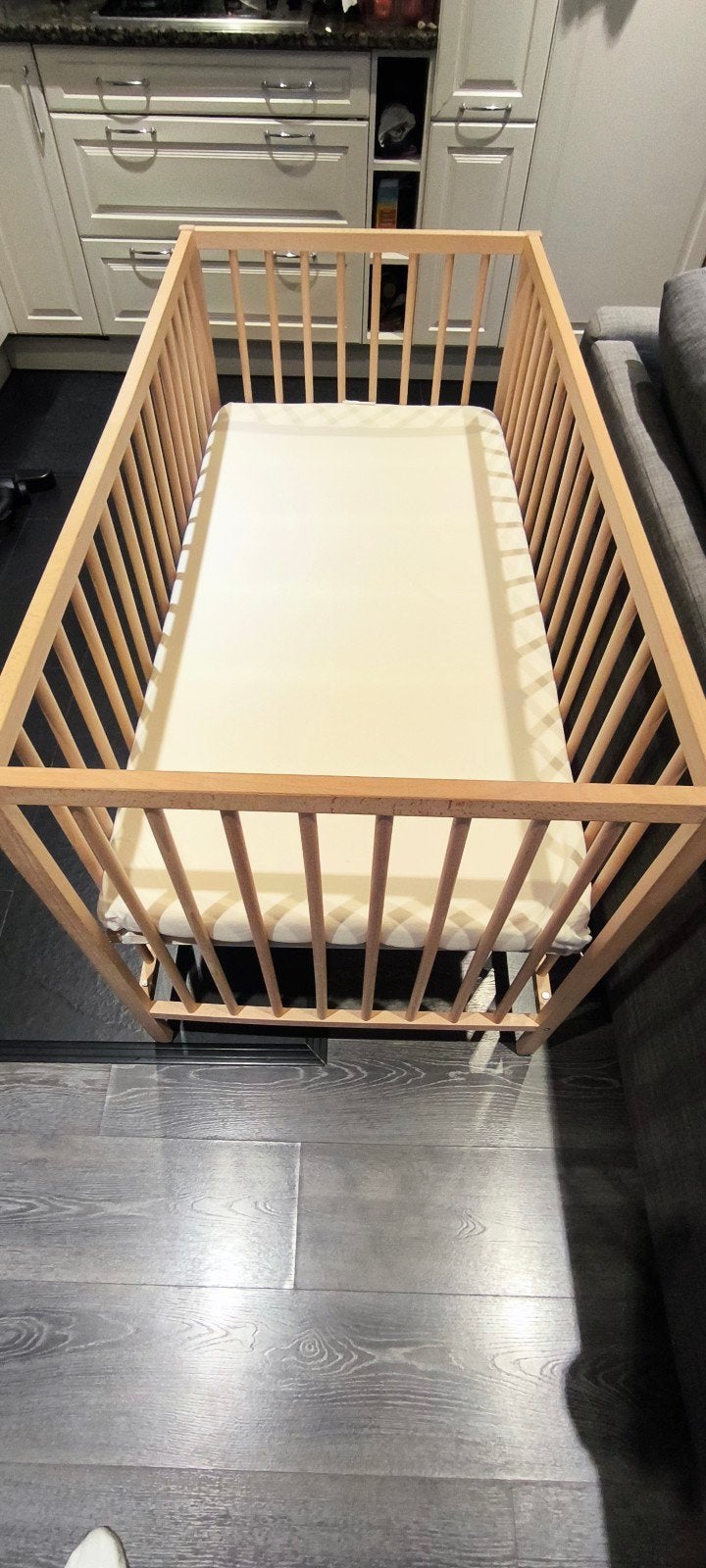 IKEA Baby Ledikant - Zo goed als nieuw, Kinderen en Baby's, Ophalen of Verzenden, Zo goed als nieuw, Ledikant