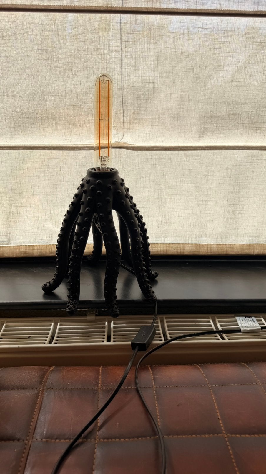 Housevitamin Tafellamp Octopus Lamp in Zwart, Huis en Inrichting, Zwart, Ophalen, Zo goed als nieuw