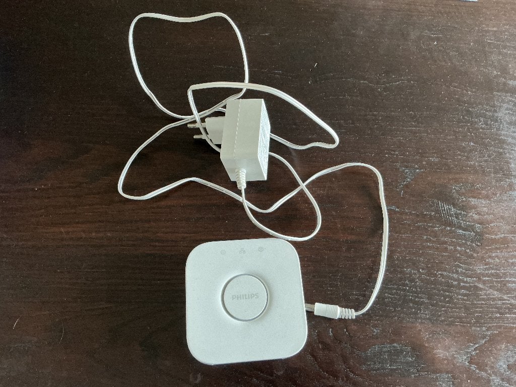 Philips hue bridge, Computers en Software, Accesspoints, Ophalen of Verzenden, Zo goed als nieuw, Philips Hue