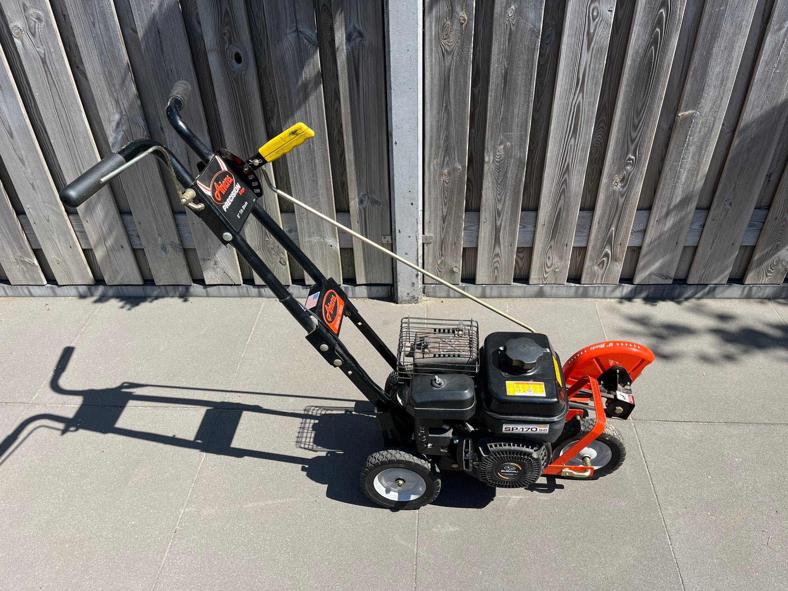 Een professionele kantensnijder subaru sp 170, Ophalen, Zo goed als nieuw