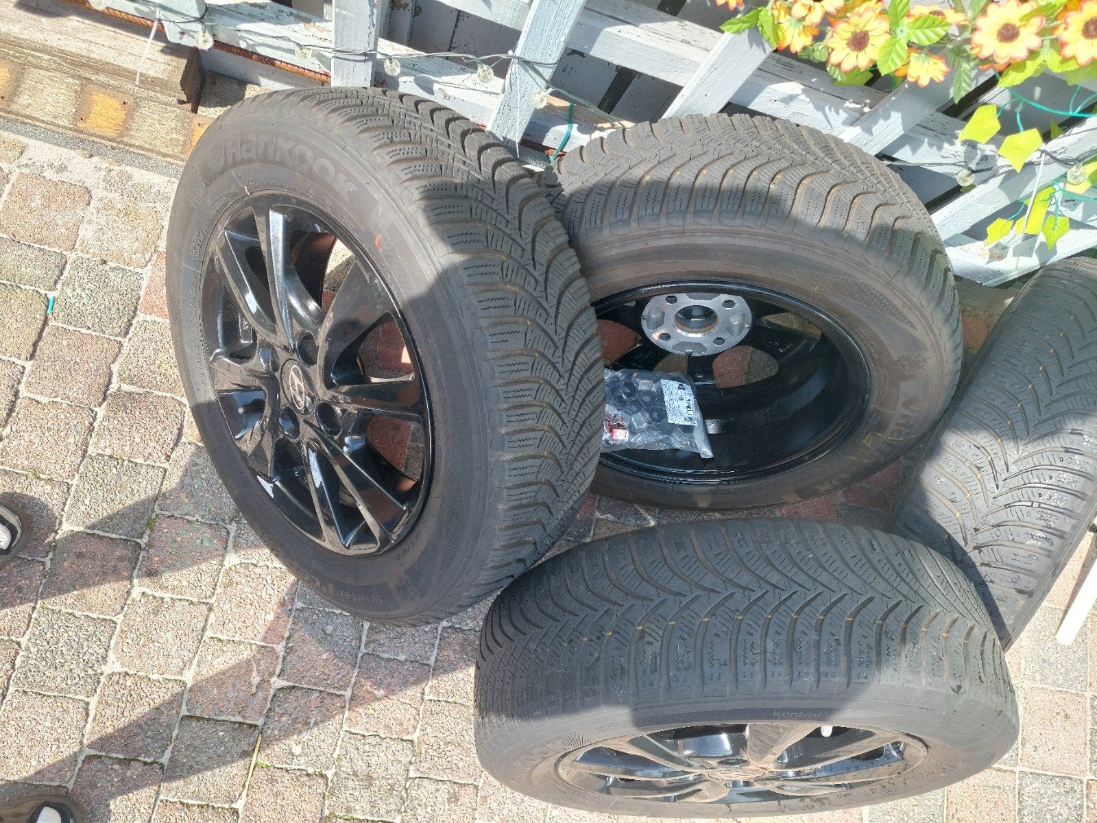 Set van 4 Hyundai i10 winterbanden met velgen, Gebruikt, 15 inch, Banden en Velgen, Personenwagen