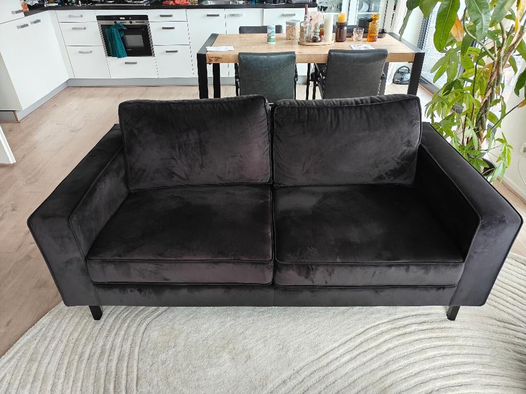 Zwarte bank fluweel / Black sofa velvet, Ophalen, 150 tot 200 cm, Tweepersoons, 75 tot 100 cm