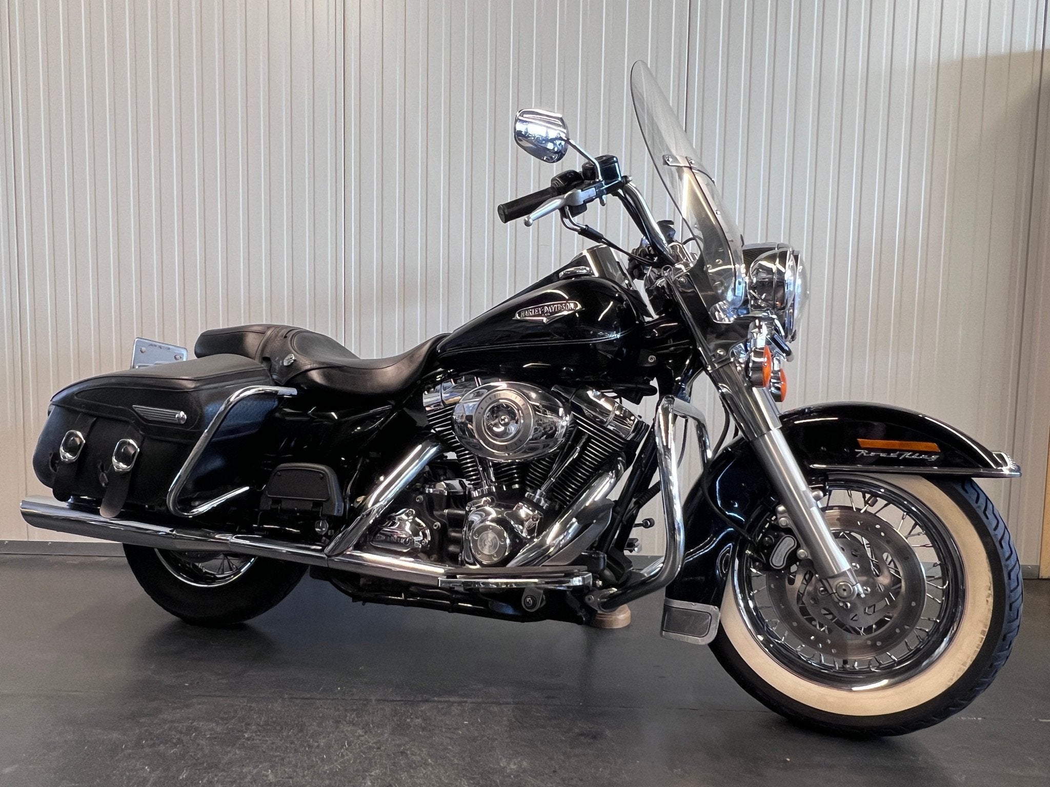 Harley-Davidson FLHRC ROAD KING CLASSIC (bj 2007), Motoren, Motoren | Harley-Davidson, Chopper, Bedrijf, 1584 cc