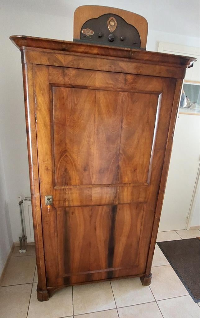 Antieke houten kast - massief hout, Ophalen