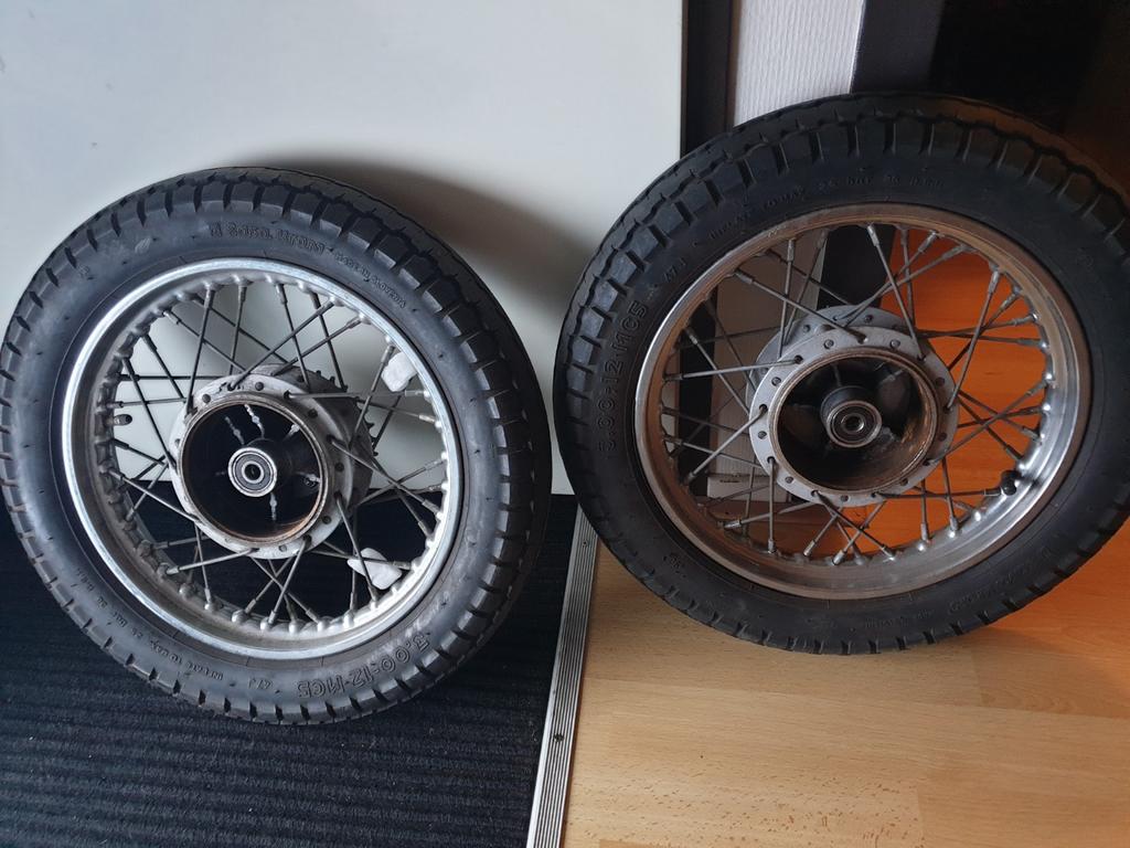 Tomos set ster velgen en set spaakvelgen met nieuwe banden, Ophalen