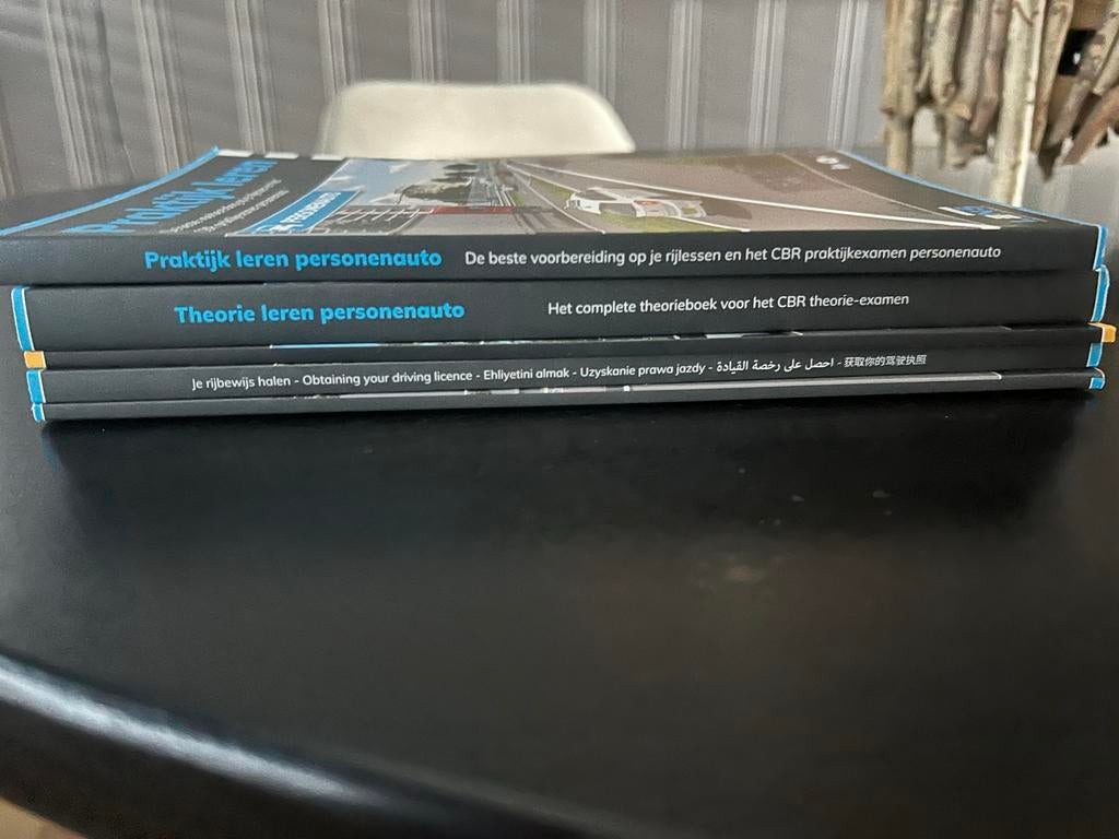 Rijbewijs B boeken: Theorie en Praktijk, Ophalen of Verzenden, Alpha, Zo goed als nieuw, Niet van toepassing