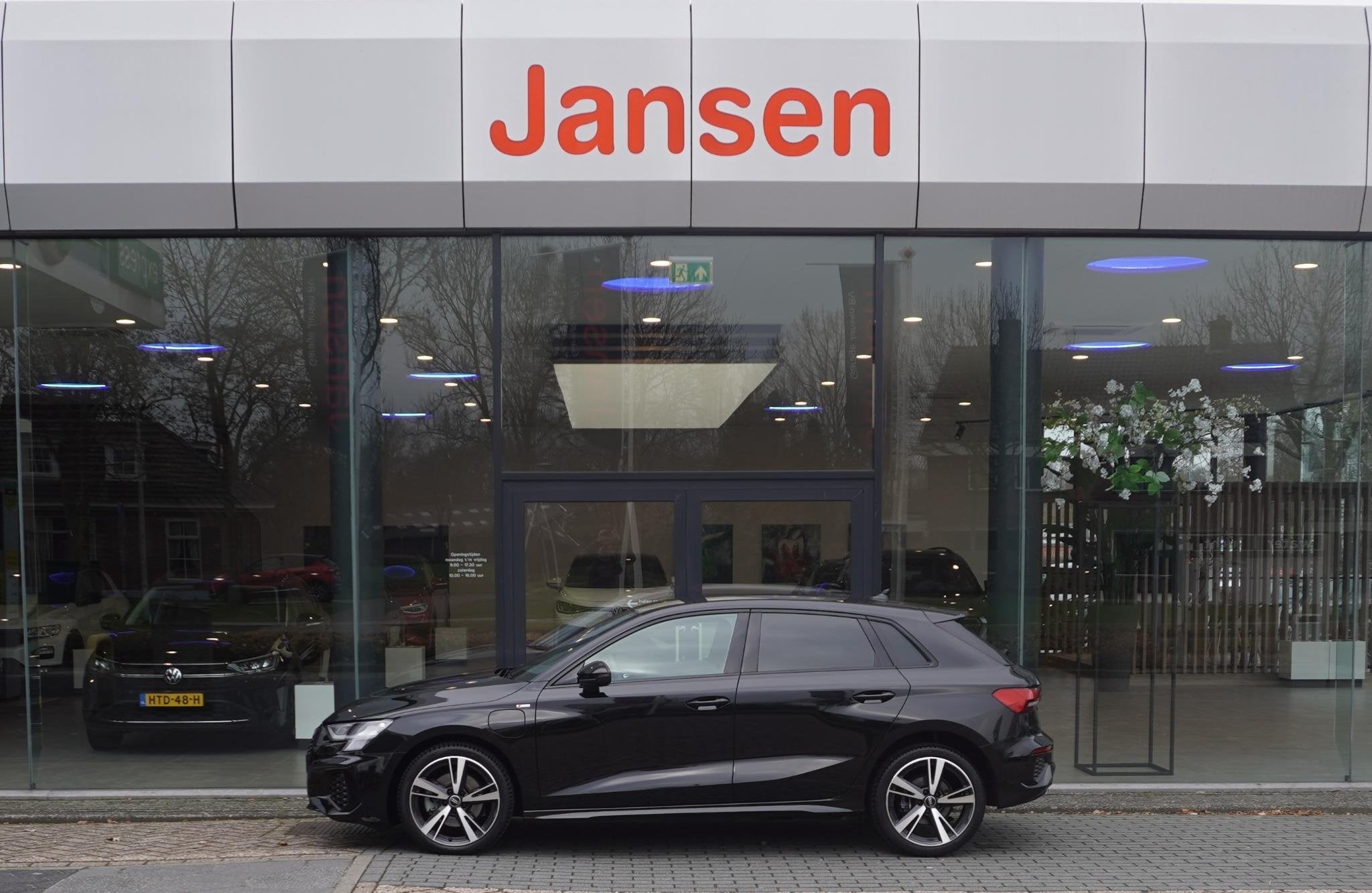 Audi A3 Sportback 40 TFSI e Edition | S-LINE | BLACKLINE | L, Auto's, 12 maanden, Gebruikt, 4 cilinders, Zwart