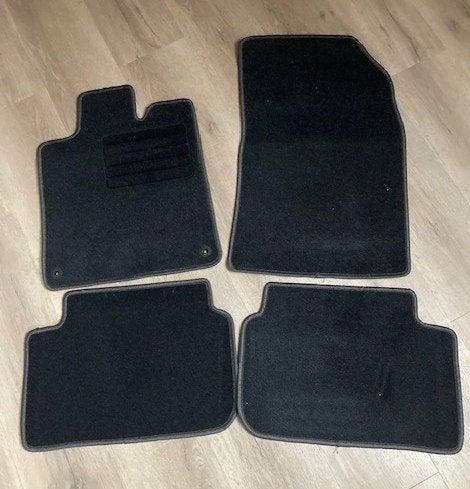 Mattenset voor een Peugeot 407, Auto-onderdelen, Interieur en Bekleding, Info@schoenek.de, Nieuw, Ophalen of Verzenden, Gabor-Schönek-Straße 1 -5, 93149 Nittenau