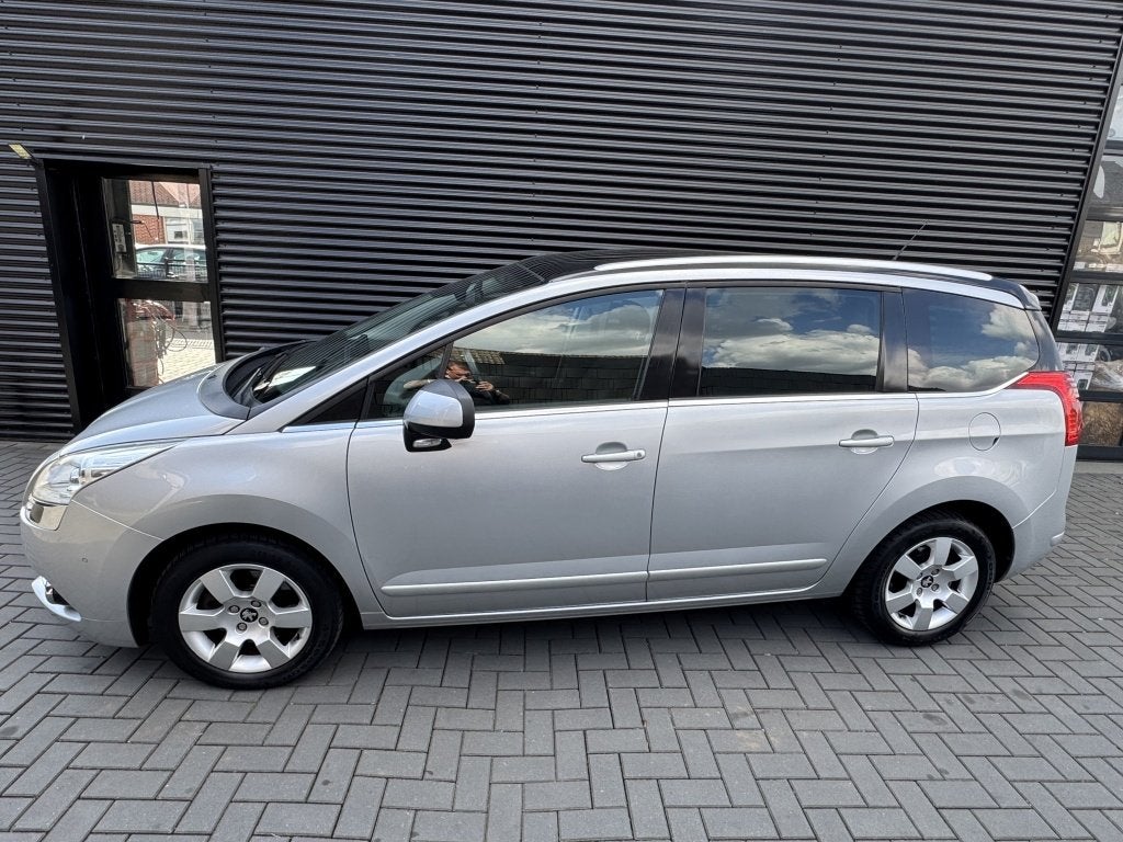 Peugeot 5008 1.6 THP B.L. Exe 7PERSOONS| CLIMA| CRUISE| PANO, Auto's, Euro 5, Stof, 4 cilinders, 157 pk