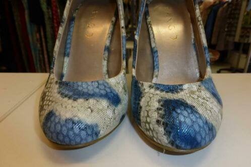 Tango pumps blauw ecru snake patroon hoge hak mt 38 28613, Pumps, ., Zo goed als nieuw, TANGO.