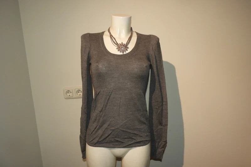 Gucci heerlijk zachte wollen trui pofje mouw stiksel merk M, Kleding | Dames, Maat 38/40 (M), Verzenden, Grijs, Gucci
